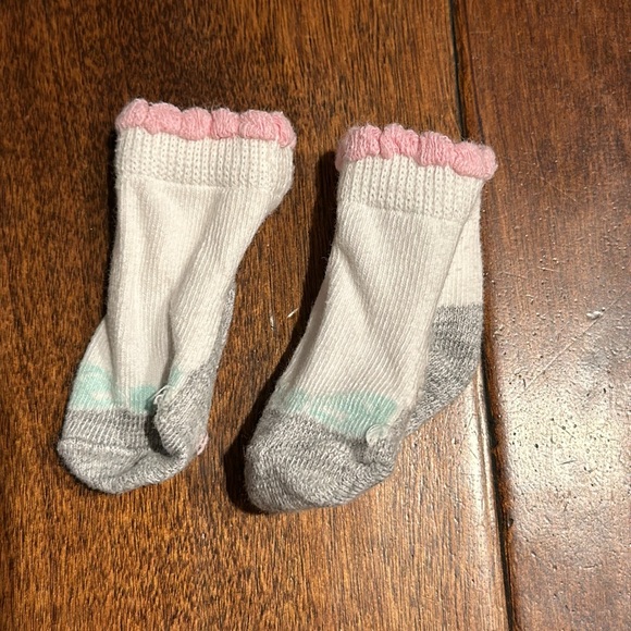 Vitamins Baby Girls Bird/Spring 4 Piece Outfit - Picture 3 of 11